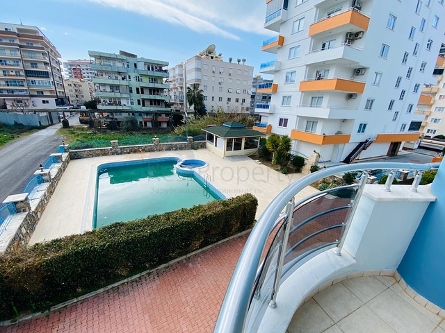 Просторная трехкомнатная квартира в Махмутларе