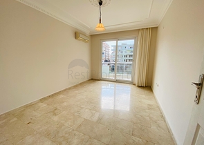 Просторная трехкомнатная квартира в Махмутларе