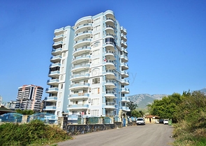 Просторная трехкомнатная квартира в Махмутларе