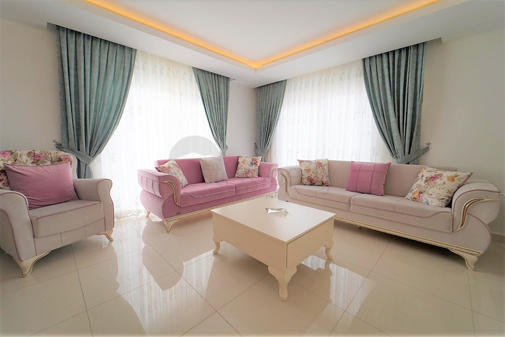 Квартира – пентхаус рядом с пляжем Клеопатра