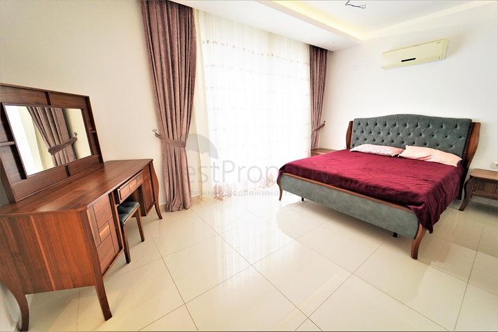 Квартира – пентхаус рядом с пляжем Клеопатра