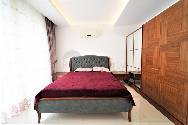 Квартира – пентхаус рядом с пляжем Клеопатра