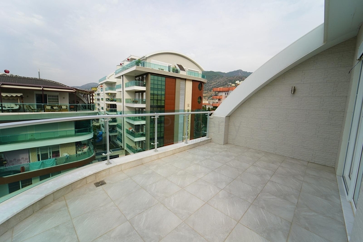 Квартира – пентхаус рядом с пляжем Клеопатра