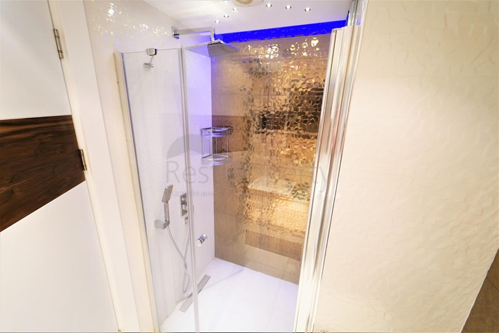 Квартира – пентхаус рядом с пляжем Клеопатра