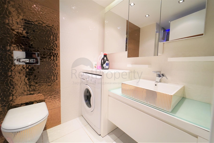 Квартира – пентхаус рядом с пляжем Клеопатра