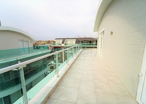 Квартира – пентхаус рядом с пляжем Клеопатра