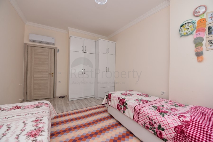 Пентхаус планировки 4+1 в 150 м от моря в районе Махмутлар