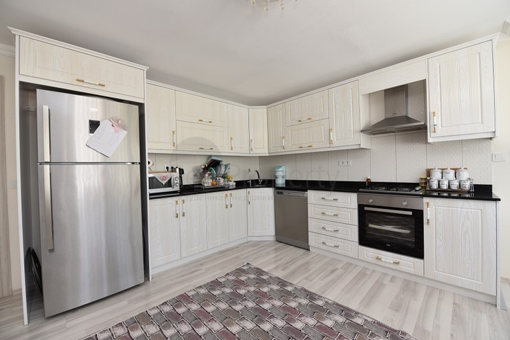 Пентхаус планировки 4+1 в 150 м от моря в районе Махмутлар