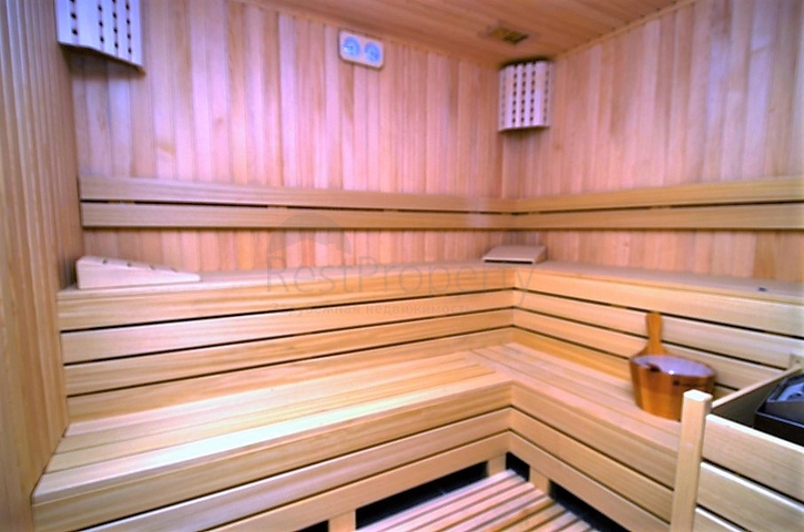 Пентхаус планировки 4+1 в 150 м от моря в районе Махмутлар