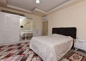 Пентхаус планировки 4+1 в 150 м от моря в районе Махмутлар