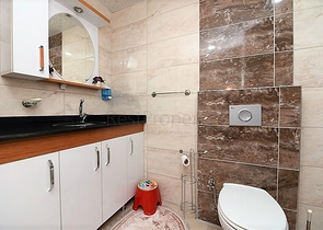 Пентхаус планировки 4+1 в 150 м от моря в районе Махмутлар