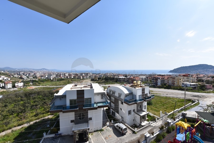 Пентхаус 2+1 в центральной части города с видом на море