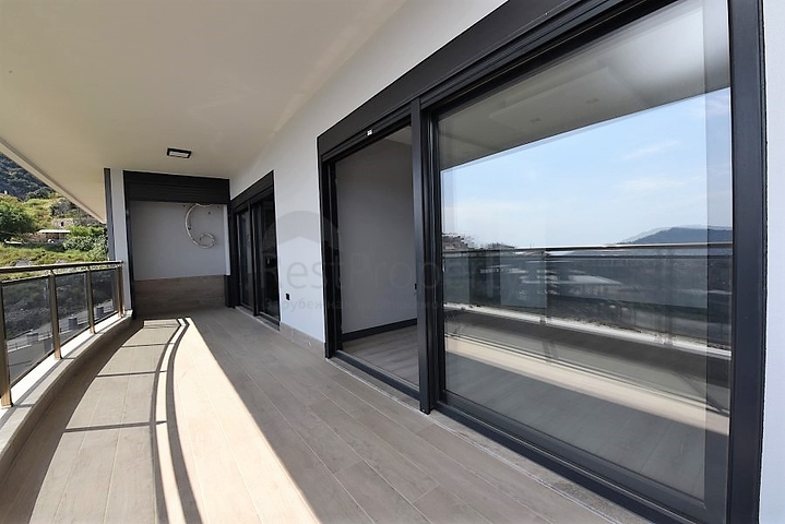 Пентхаус 2+1 в центральной части города с видом на море