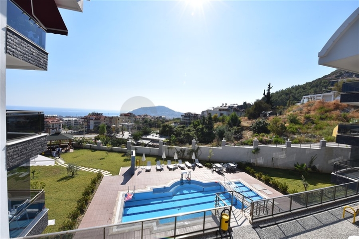 Пентхаус 2+1 в центральной части города с видом на море