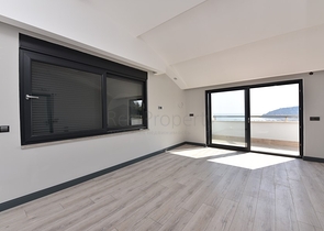 Пентхаус 2+1 в центральной части города с видом на море