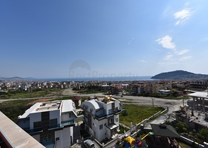 Пентхаус 2+1 в центральной части города с видом на море