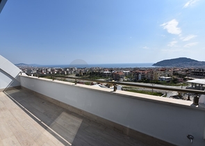 Пентхаус 2+1 в центральной части города с видом на море