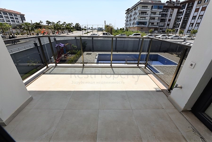 Садовый дуплекс в 100 метрах от моря