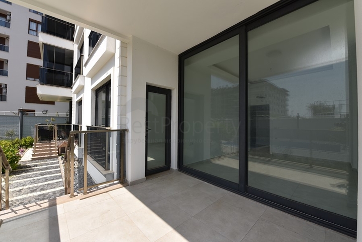 Садовый дуплекс в 100 метрах от моря