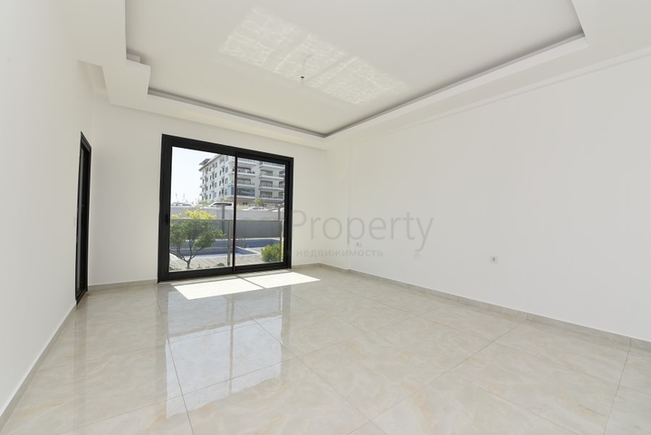 Садовый дуплекс в 100 метрах от моря