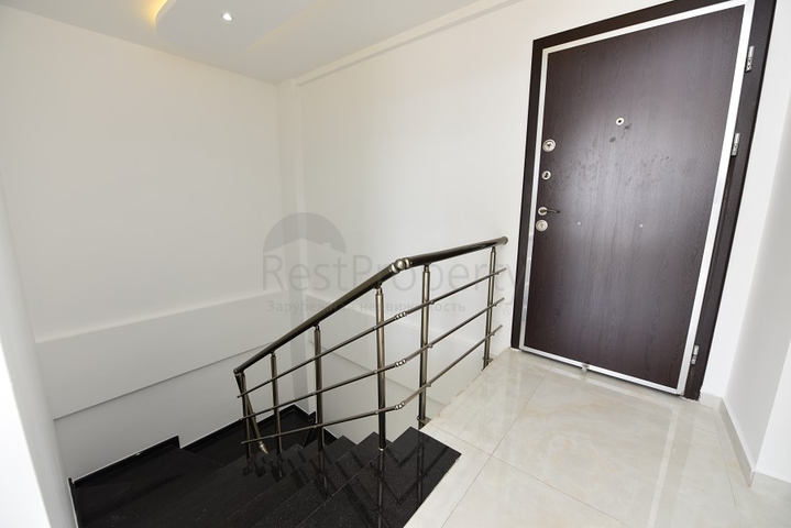 Садовый дуплекс в 100 метрах от моря