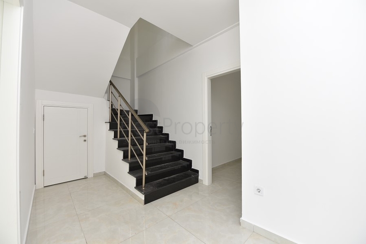 Садовый дуплекс в 100 метрах от моря