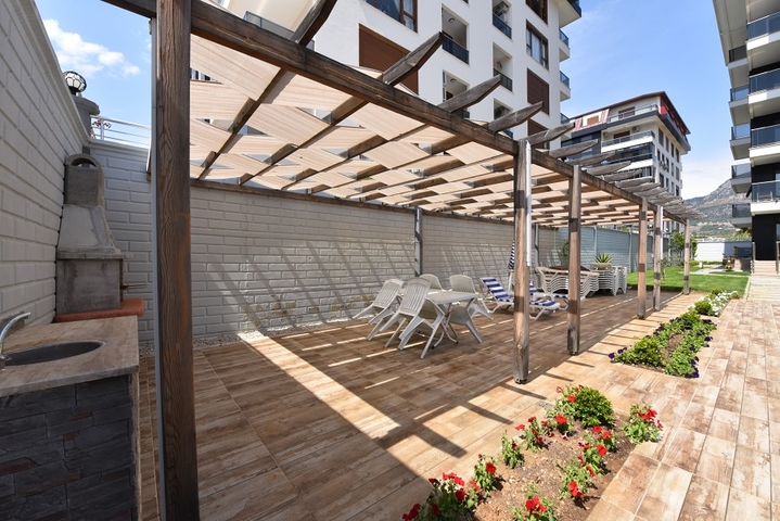 Садовый дуплекс в 100 метрах от моря