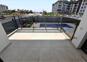 Садовый дуплекс в 100 метрах от моря