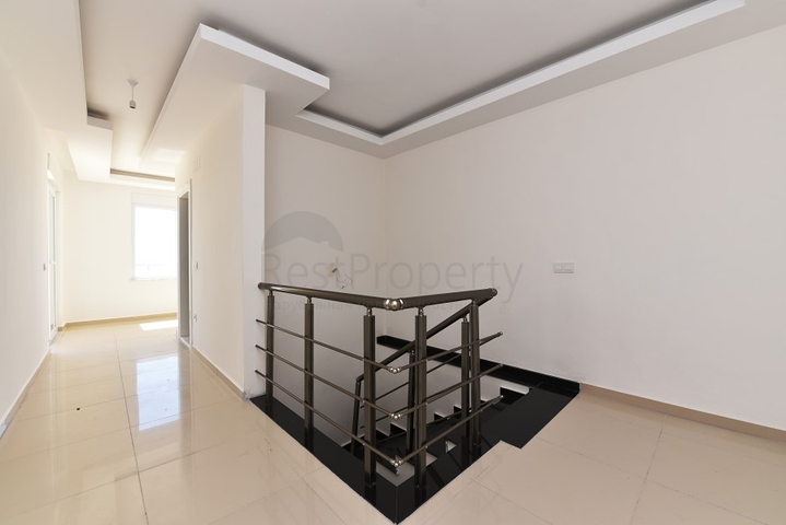 Просторный пентхаус 3+1 с панорамным видом на море 