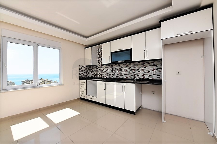 Просторный пентхаус 3+1 с панорамным видом на море 