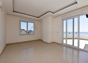 Просторный пентхаус 3+1 с панорамным видом на море 