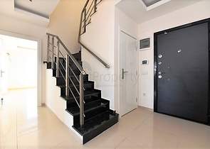 Просторный пентхаус 3+1 с панорамным видом на море 