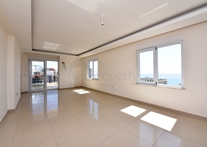 Просторный пентхаус 3+1 с панорамным видом на море 