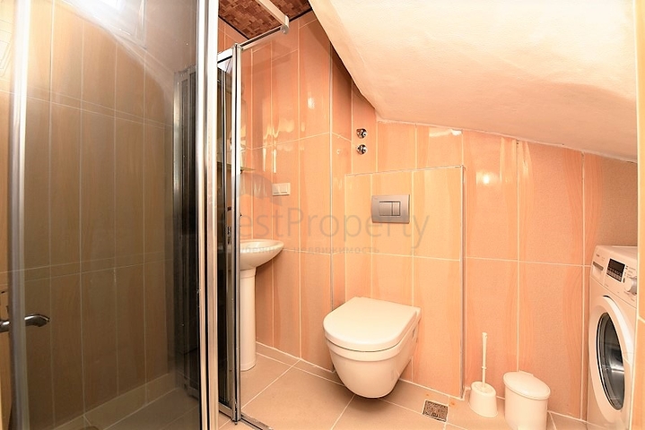 Пентхаус с тремя спальнями в Махмутларе