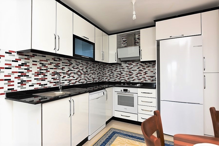 Пентхаус с тремя спальнями в Махмутларе