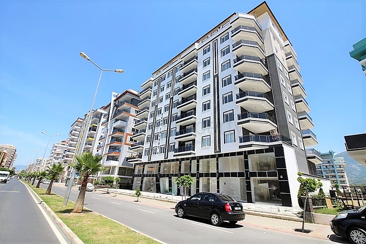 Пентхаус с тремя спальнями в Махмутларе