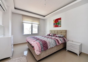 Пентхаус с тремя спальнями в Махмутларе