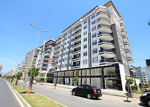 Пентхаус с тремя спальнями в Махмутларе