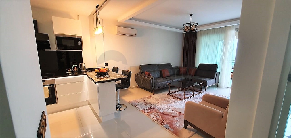 Двухкомнатная квартира на первой береговой линии с панорамным видом на море 