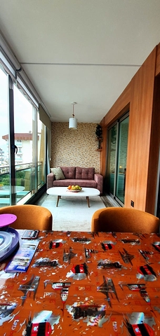 Двухкомнатная квартира на первой береговой линии с панорамным видом на море 