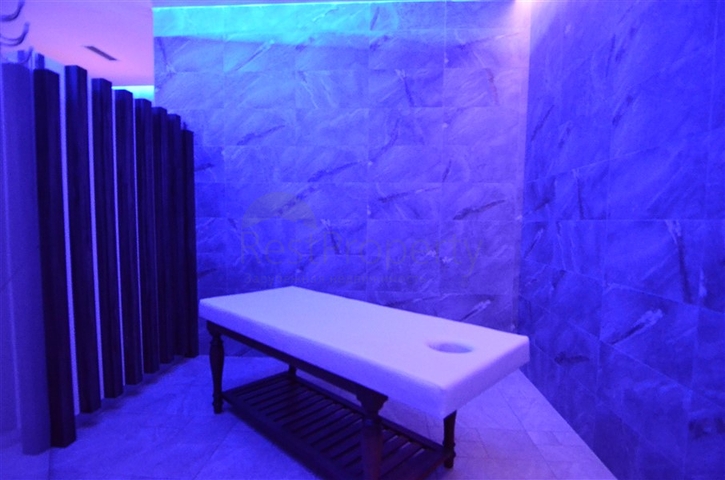 Двухкомнатная квартира на первой береговой линии с панорамным видом на море 