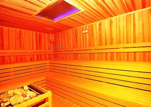 Двухкомнатная квартира на первой береговой линии с панорамным видом на море 