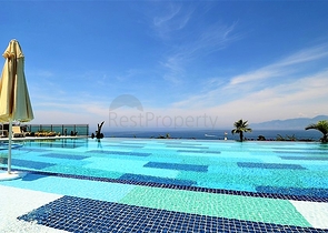 Двухкомнатная квартира на первой береговой линии с панорамным видом на море 