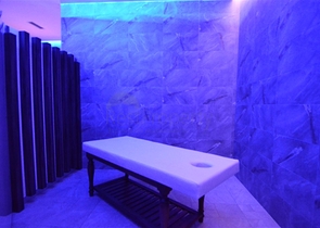 Двухкомнатная квартира на первой береговой линии с панорамным видом на море 