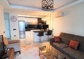 Двухкомнатная квартира на первой береговой линии с панорамным видом на море 