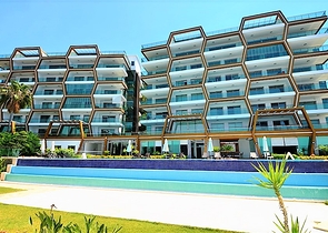 Двухкомнатная квартира на первой береговой линии с панорамным видом на море 