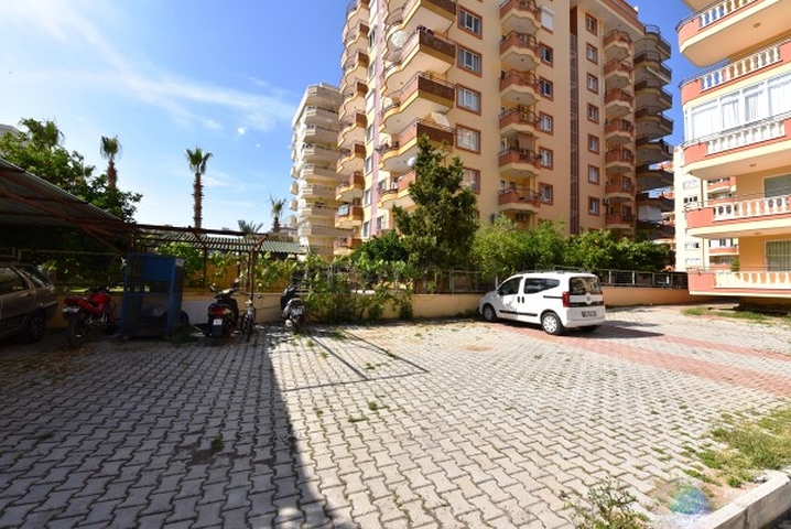 Трехкомнатные меблированные апартаменты в районе Махмутлар