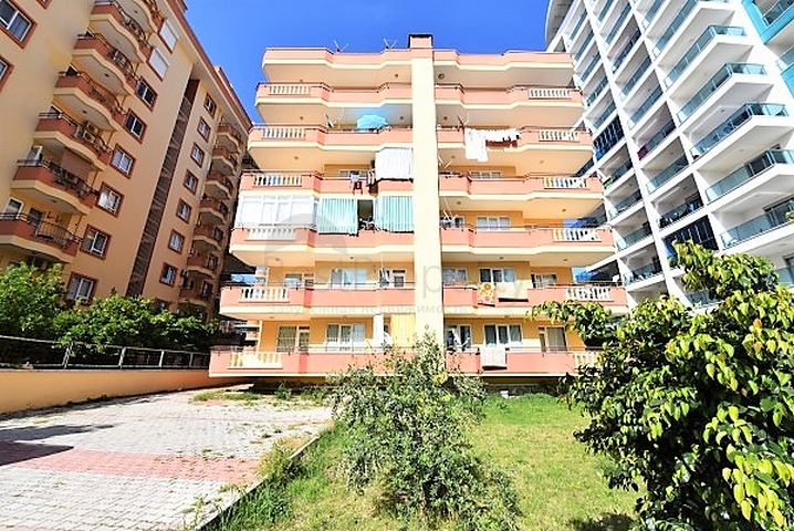 Трехкомнатные меблированные апартаменты в районе Махмутлар