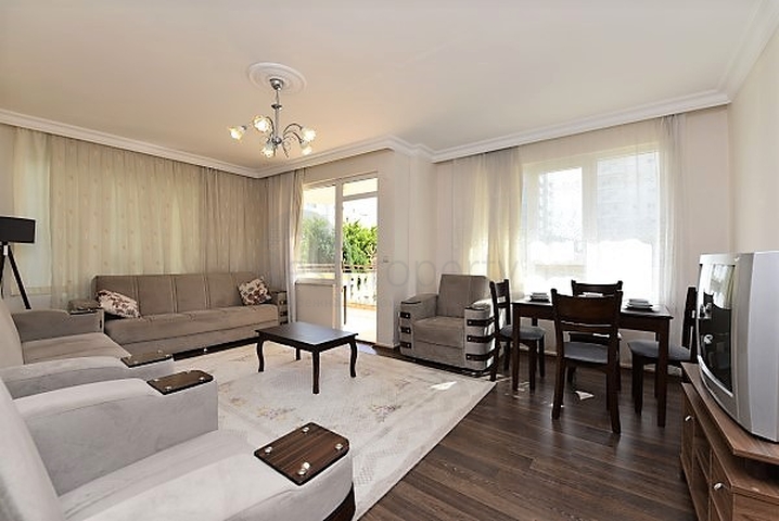 Трехкомнатные меблированные апартаменты в районе Махмутлар