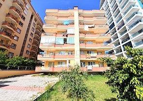 Трехкомнатные меблированные апартаменты в районе Махмутлар